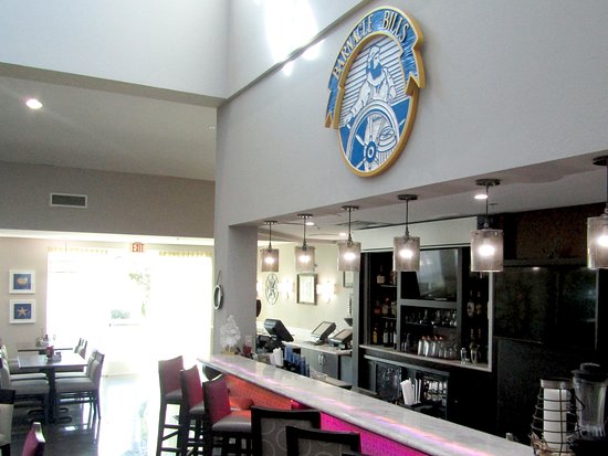 Family-Style Feasting: 10 Restaurants For Large Groups In St. Augustine